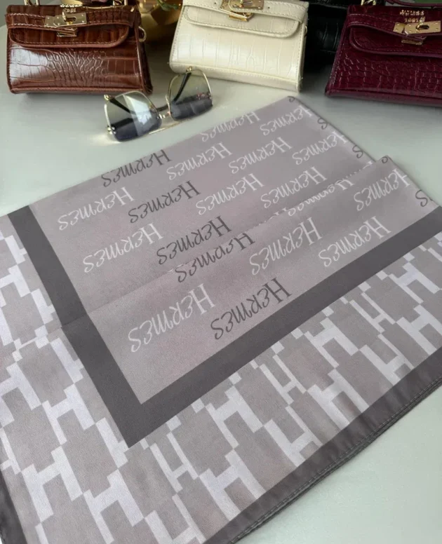 Hermes Saten İpek Eşarp 44123 - Vizon