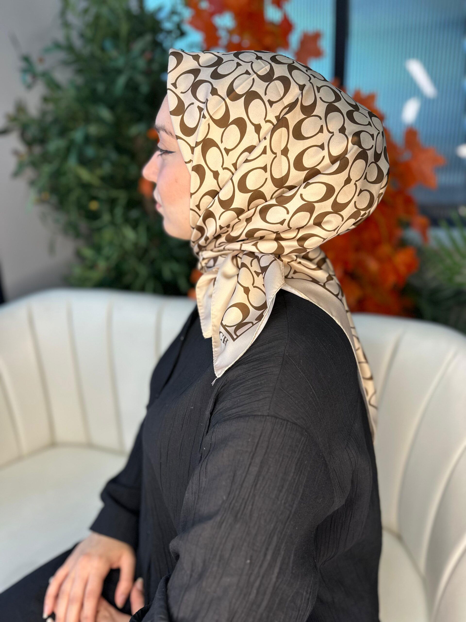 Coach Desen Vual İpek Eşarp-86826-Latte