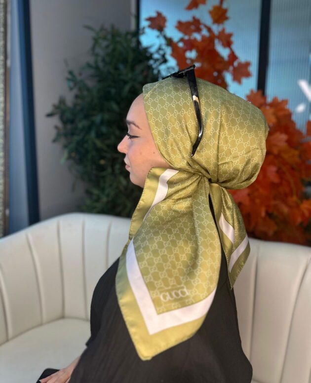 Gucci Desen Vual İpek Eşarp-6204527-Yağ yeşili