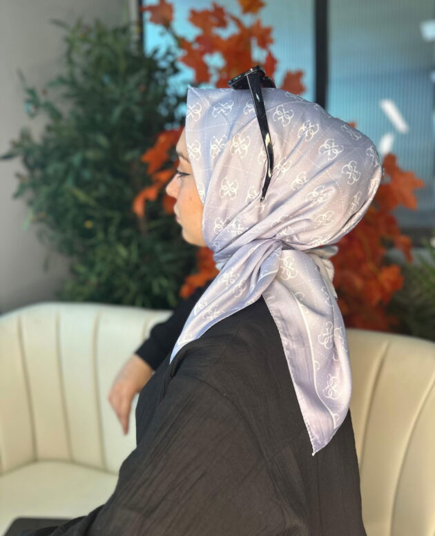 Guess Desen Vual İpek Eşarp-6204527-Gümüş