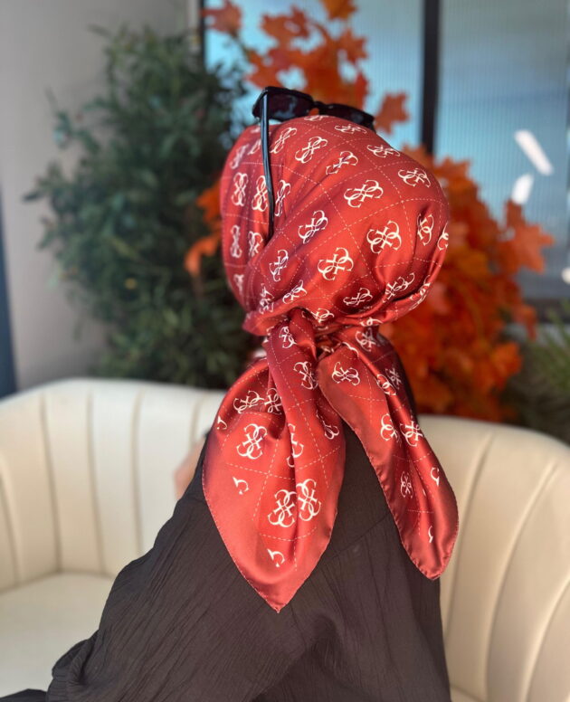 Guess Desen Vual İpek Eşarp-6204527-Kırmızı