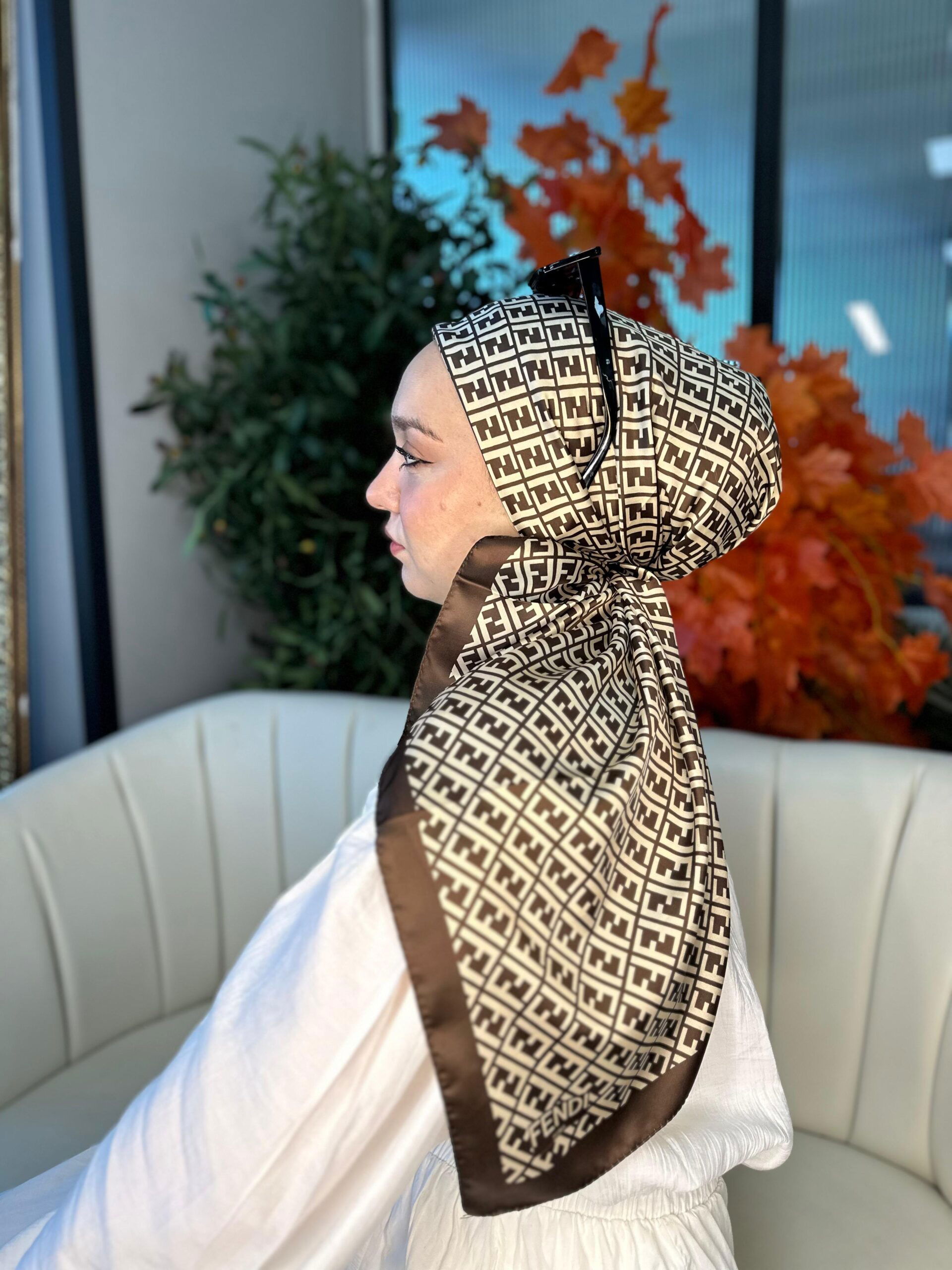 Fendi Desen Vual İpek Eşarp-6204527-Çikolata